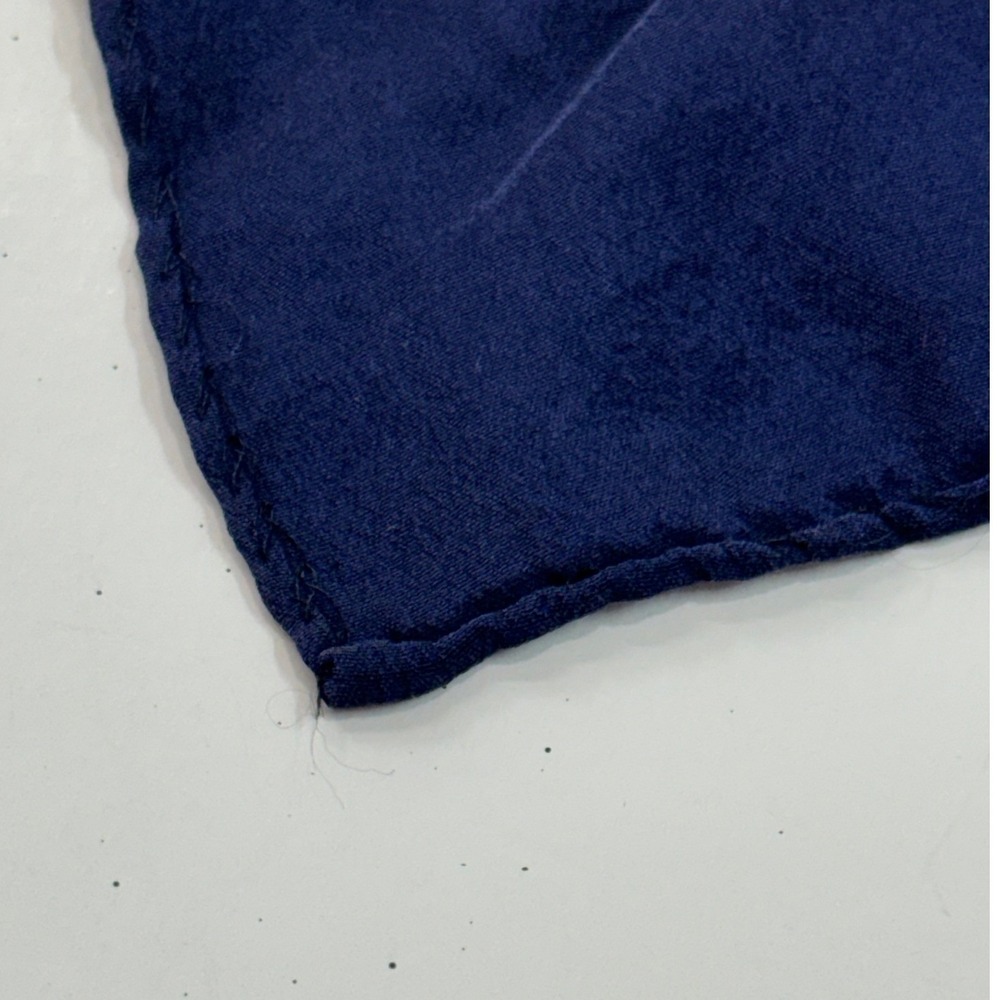 Club 7 ECHO 100% Silk Scarf White Blue Jacobean Paisley Square Neck 30" Classic - Picture 9 of 9